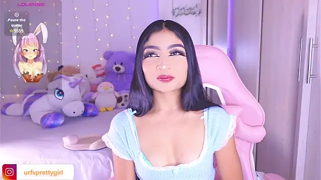 Snapshot of urfavprettygirl chatting on 18, 6, 2026 urfavprettygirl online show from 18, 6, 2026