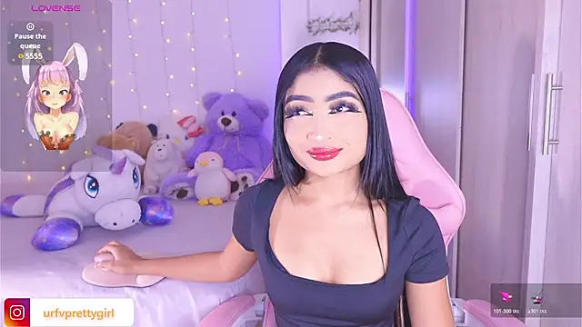 Snapshot of urfavprettygirl chatting on 24, 6, 2026 urfavprettygirl online show from 24, 6, 2026