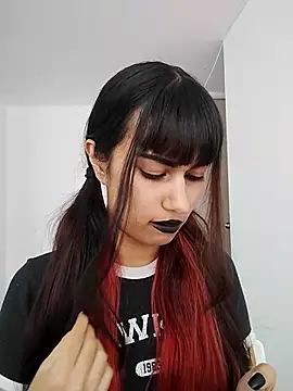 Snapshot of Little-Lucifer chatting on 2, 10, 2025 Little-Lucifer online show from 2, 10, 2025