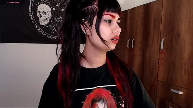 Snapshot of Little-Lucifer chatting on 20, 5, 2026 Little-Lucifer online show from 20, 5, 2026