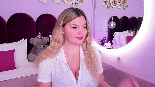 ZaraBloom online show from 2, 12, 2025