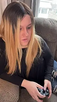 PuckBunny17 online show from 8, 1, 2025