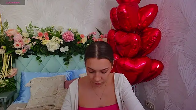 AliceBrayan online show from 5, 2, 2026