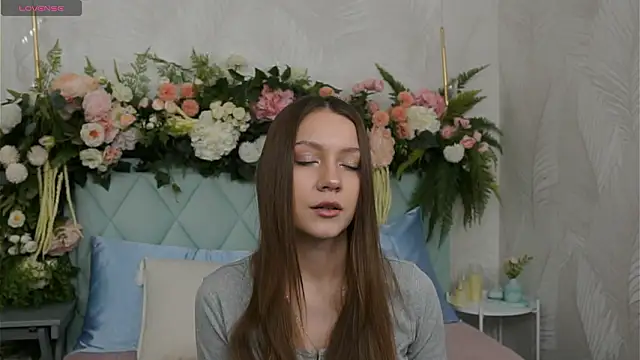 AliceBrayan online show from 6, 3, 2026