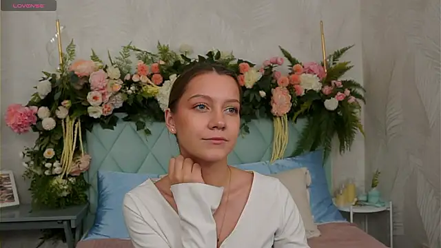 AliceBrayan online show from 9, 3, 2026