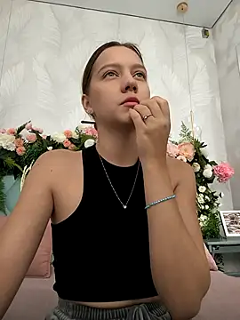 AliceBrayan online show from 11, 10, 2025