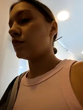 AliceBrayan online show from 8, 10, 2025