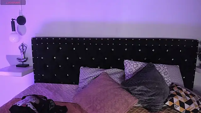 Ghosty Doll online show from 6, 1, 2026