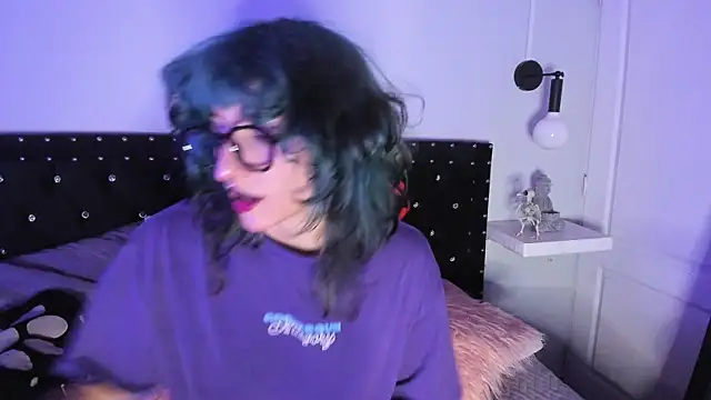 Ghosty Doll online show from 23, 10, 2025