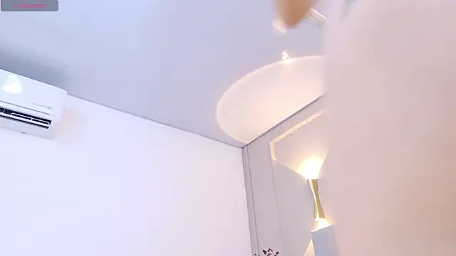 Snapshot of april_rousse chatting on 9, 10, 2025 april rousse online show from 9, 10, 2025