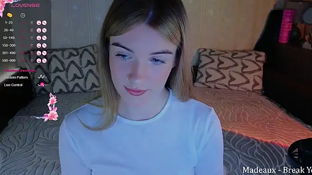 Snapshot of SpiceJessy chatting on 22, 3, 2025 SpiceJessy online show from 22, 3, 2025