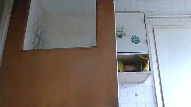 Snapshot of mariusica1@xh chatting on 1, 7, 2026 mariusica1xh online show from 1, 7, 2026