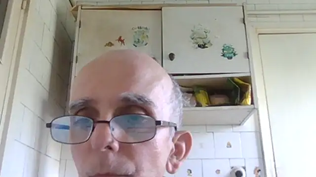 Snapshot of mariusica1@xh chatting on 21, 7, 2026 mariusica1xh online show from 21, 7, 2026