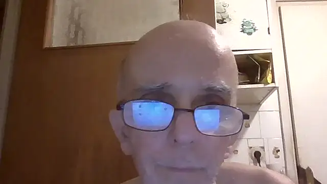 Snapshot of mariusica1@xh chatting on 14, 7, 2026 mariusica1xh online show from 14, 7, 2026