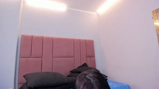 Venus medussa online show from 5, 2, 2026