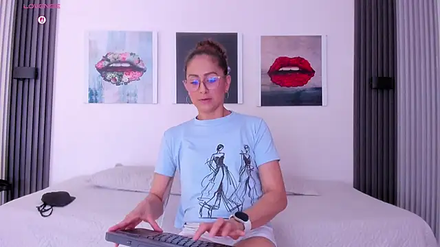 Angela donnato online show from 11, 4, 2026