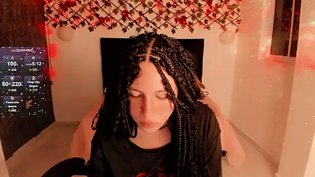 Snapshot of Lilith_Miller21 chatting on 12, 10, 2025 Lilith Miller21 online show from 12, 10, 2025