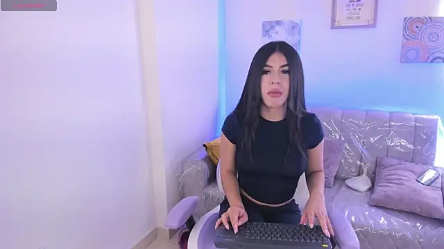 Charlotte cowell sub1  online show from 21, 10, 2025