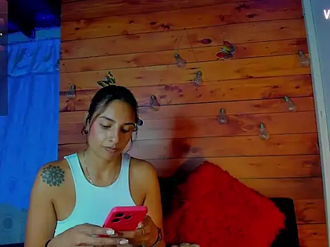 mykaelahoney online show from 16, 10, 2025