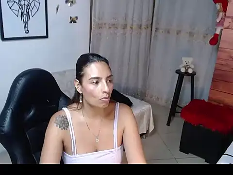 Snapshot of mykaelahoney chatting on 10, 3, 2026 mykaelahoney online show from 10, 3, 2026