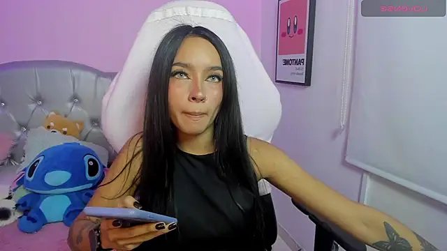 Snapshot of sophie_ws chatting on 18, 11, 2025 sophie ws online show from 18, 11, 2025