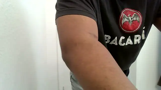Snapshot of daddythiccklegg chatting on 27, 2, 2025 daddythiccklegg online show from 27, 2, 2025