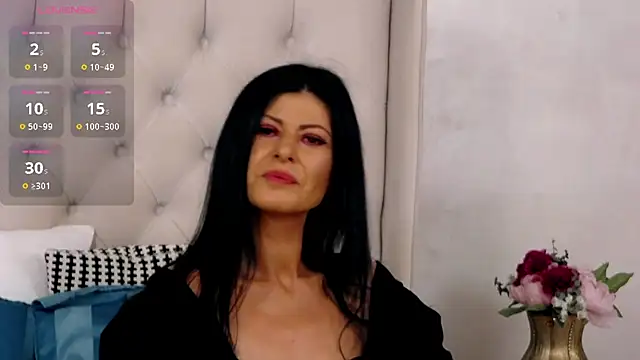 Snapshot of RosalieNorman chatting on 12, 9, 2025 RosalieNorman online show from 12, 9, 2025