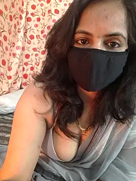 Snapshot of Nehubhabhi26 chatting on 8, 3, 2025 Nehubhabhi26 online show from 8, 3, 2025