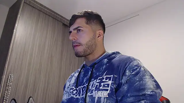 Snapshot of thomas_gun chatting on 5, 12, 2024 thomas gun online show from 5, 12, 2024