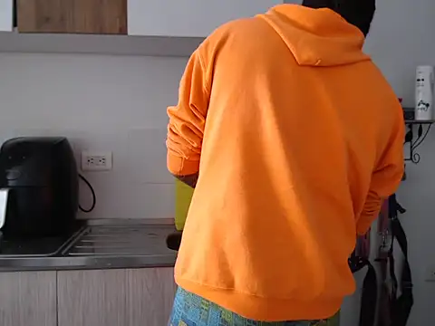 thomas gun online show from 14, 12, 2025