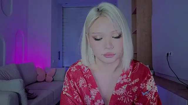 Snapshot of RileyMee chatting on 17, 9, 2025 RileyMee online show from 17, 9, 2025
