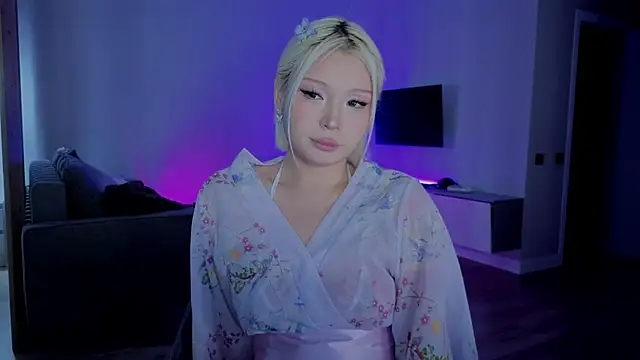 RileyMee online show from 17, 11, 2025