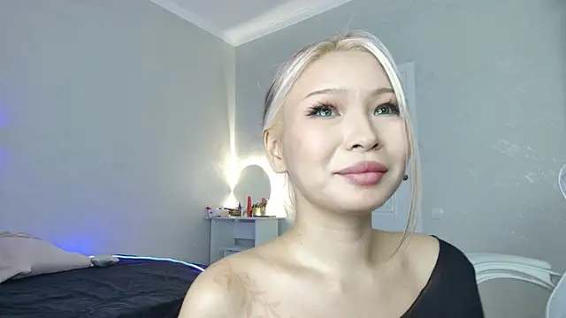 Snapshot of RileyMee chatting on 28, 2, 2025 RileyMee online show from 28, 2, 2025
