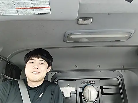 Snapshot of whitebriefboy chatting on 26, 5, 2026 whitebriefboy online show from 26, 5, 2026