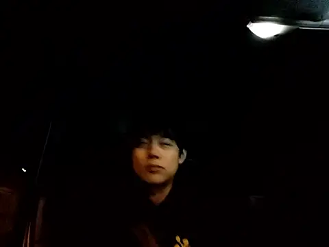 whitebriefboy online show from 8, 4, 2026