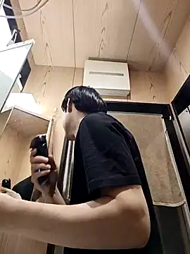 whitebriefboy online show from 21, 4, 2026