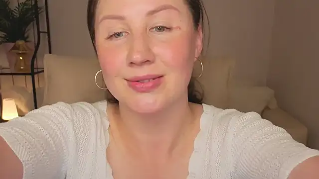 Snapshot of Helens_love chatting on 17, 7, 2026 Helens love online show from 17, 7, 2026
