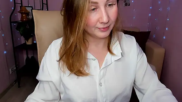 Snapshot of Helens_love chatting on 27, 2, 2025 Helens love online show from 27, 2, 2025