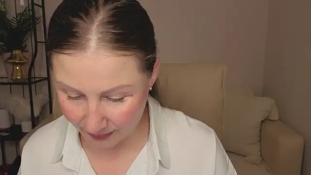 Snapshot of Helens_love chatting on 19, 7, 2026 Helens love online show from 19, 7, 2026