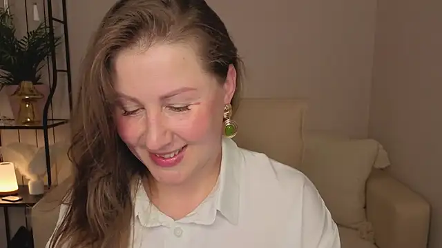 Snapshot of Helens_love chatting on 9, 7, 2026 Helens love online show from 9, 7, 2026