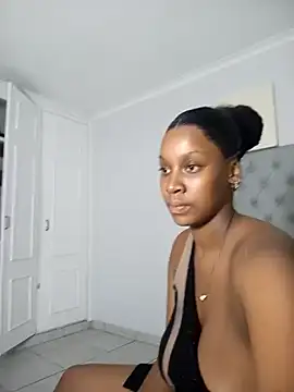 Snapshot of Candy_Love_18 chatting on 12, 2, 2025 Candy Love 18 online show from 12, 2, 2025