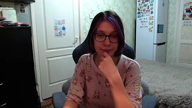 Snapshot of YummyGiirl chatting on 30, 12, 2024 YummyGiirl online show from 30, 12, 2024