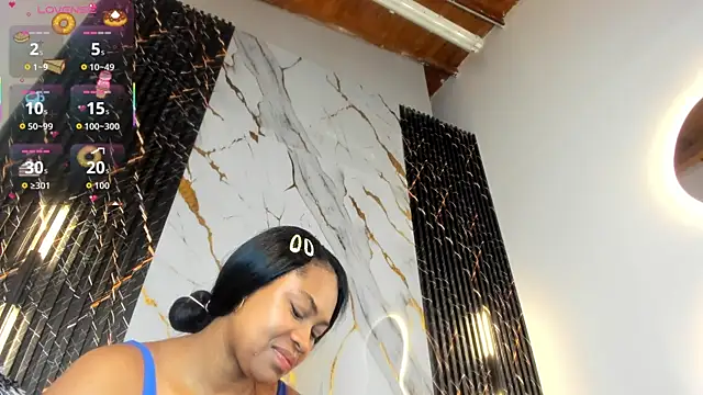 Snapshot of ebony_hot1 chatting on 19, 11, 2025 ebony hot1 online show from 19, 11, 2025