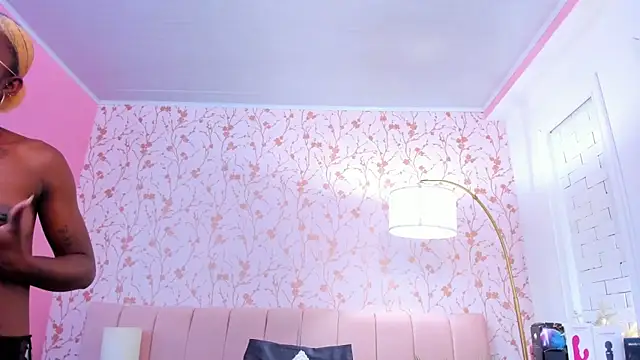 amber-hill online show from 11, 11, 2025