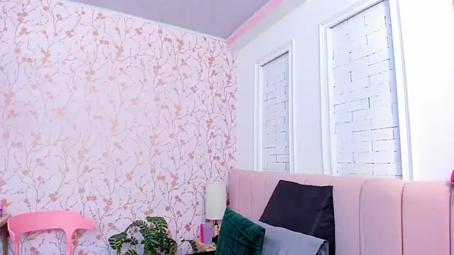 amber-hill online show from 13, 4, 2026