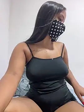 Snapshot of larissa1705 chatting on 4, 1, 2025 larissa1705 online show from 4, 1, 2025