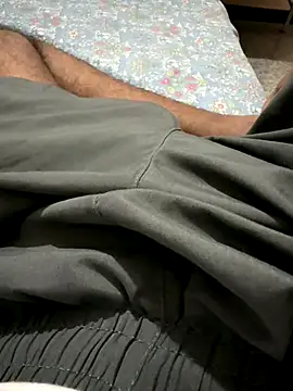 Yours daddy6728 online show from 4, 12, 2025