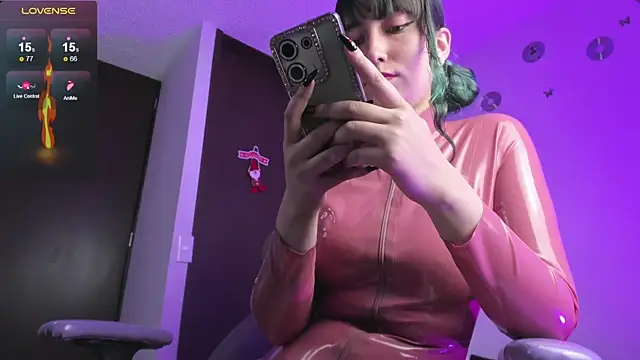 hitomi arata online show from 11, 2, 2025