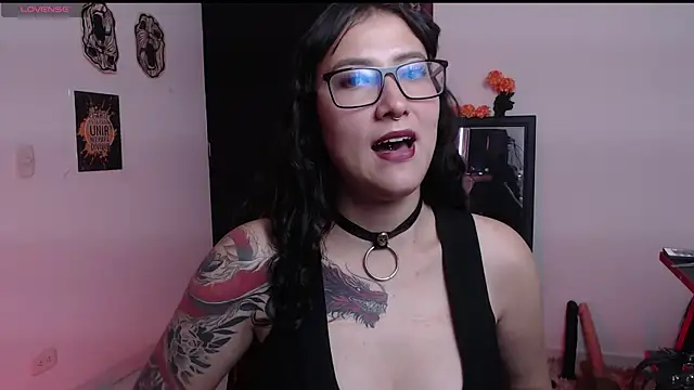 hitomi arata online show from 28, 9, 2025