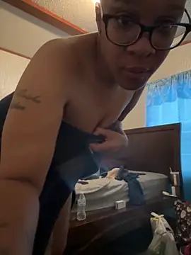 SexyHoneyRedd online show from 19, 9, 2025